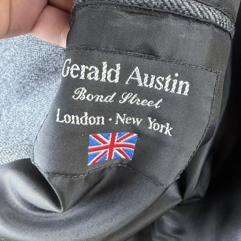 Gerald Austin Coat Mens 46 Gray Wool Herringbone Overcoat Lined Long Winter